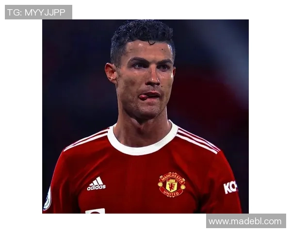 简约风格的足球球星头像设计解析与创意展示