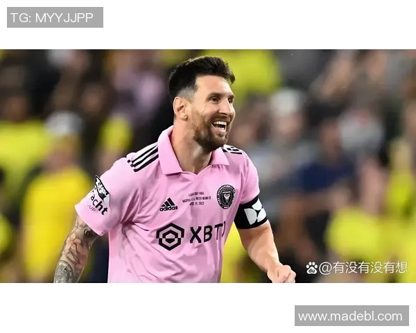 世界足坛巨星全景解析与传奇球员风采纵览 世界足坛巨星全景解析与传奇球员风采纵览